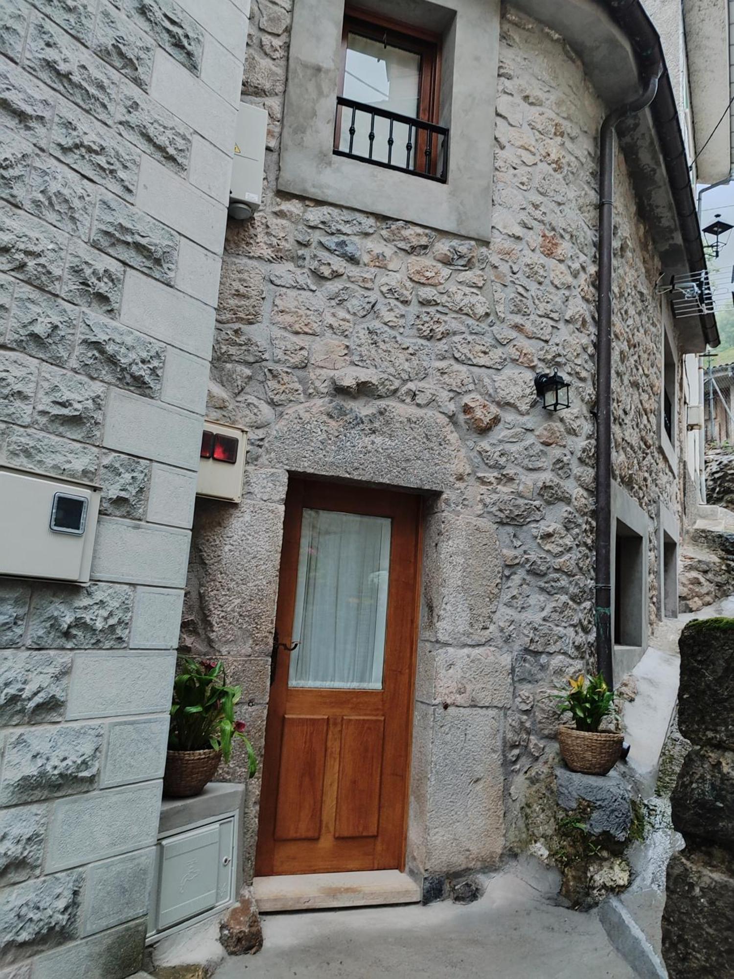 La Casina De Tielve De Cabrales Dentro Del Parque Nacional Picos De Europaヴィラ エクステリア 写真